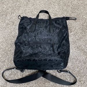 Black Zyia Camo shoulder bag
